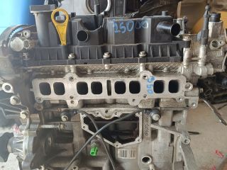 bontott FORD FOCUS III Hengerfej