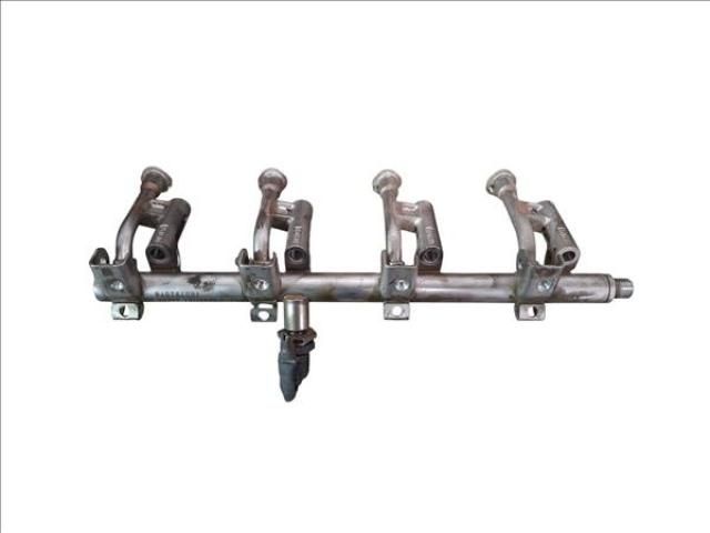 bontott FORD FOCUS III Közösnyomócső