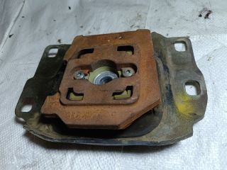 bontott FORD FOCUS III Motor Tartó Bak Bal