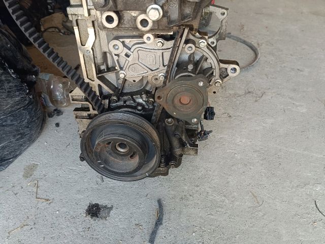 bontott FORD FOCUS III Motorblokk (Fűzött)