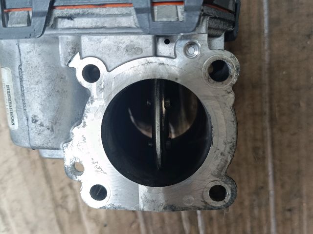 bontott FORD FOCUS III Fojtószelep (Elektromos)