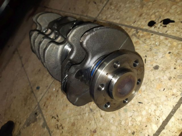 bontott FORD FOCUS III Főtengely (Magában)