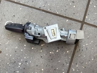 bontott FORD FOCUS III Gyújtáskapcsoló Házzal