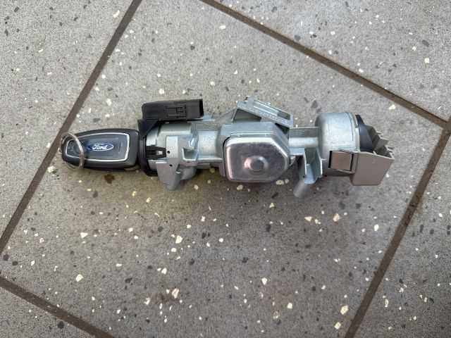 bontott FORD FOCUS III Gyújtáskapcsoló Házzal