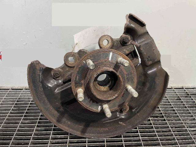 bontott FORD FOCUS III Jobb első Csonkállvány