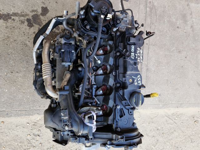 bontott FORD FOCUS III Motor (Fűzött blokk hengerfejjel)