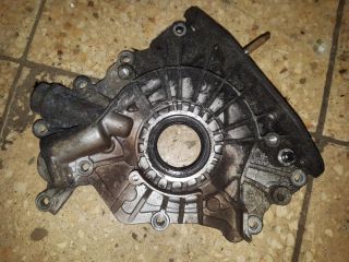 bontott FORD FOCUS III Olajszivattyú