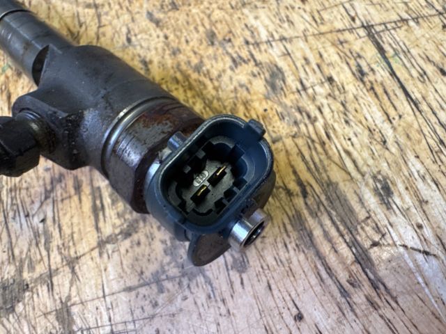 bontott FORD FOCUS III Porlasztó (1 db)