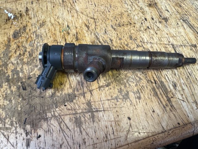 bontott FORD FOCUS III Porlasztó (1 db)