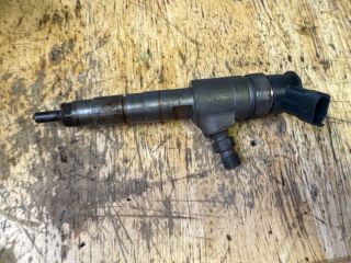 bontott FORD FOCUS III Porlasztó (1 db)