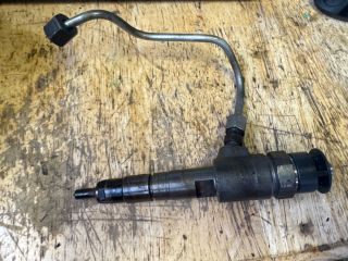 bontott FORD FOCUS III Porlasztó (1 db)