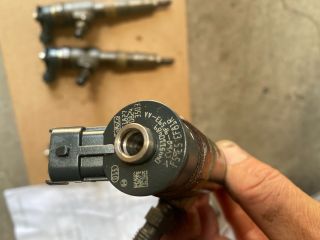 bontott FORD FOCUS III Porlasztó Sor / Híd