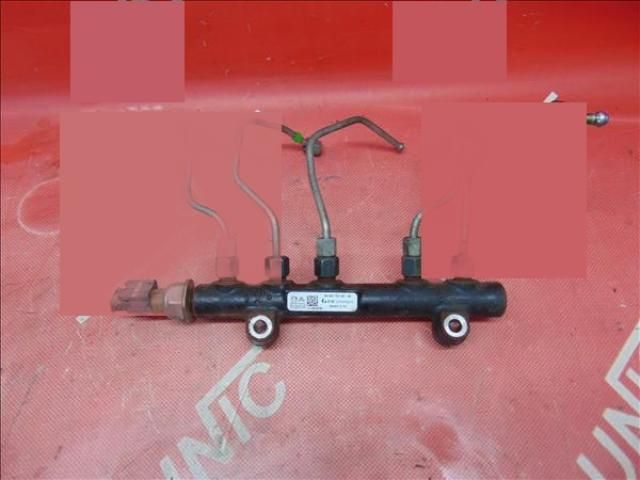 bontott FORD FOCUS III Porlasztó Sor / Híd