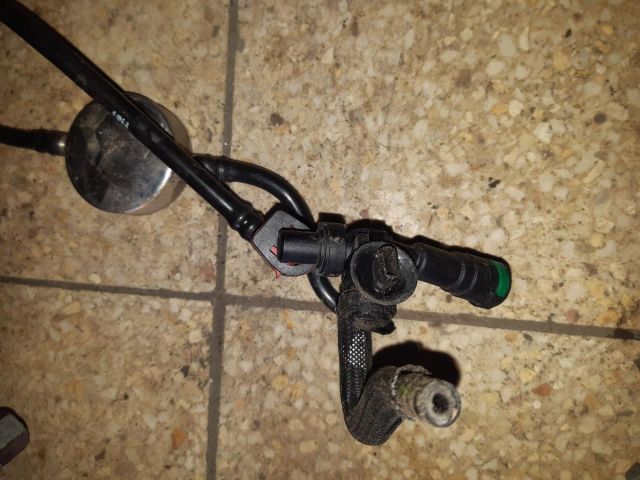 bontott FORD FOCUS III Tankbetöltő Cső (Fém)