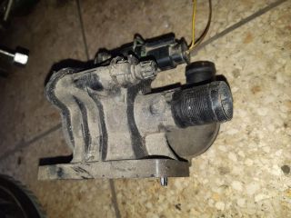 bontott FORD FOCUS III Termosztátház