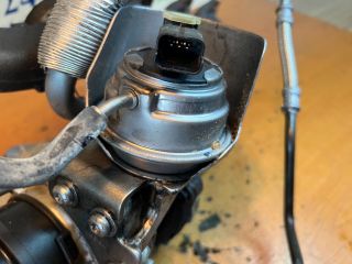 bontott FORD FOCUS III Turbó