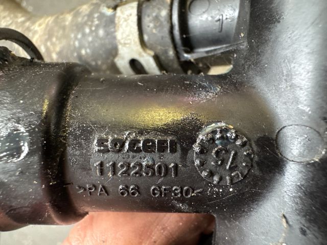 bontott FORD FOCUS III Vízcső