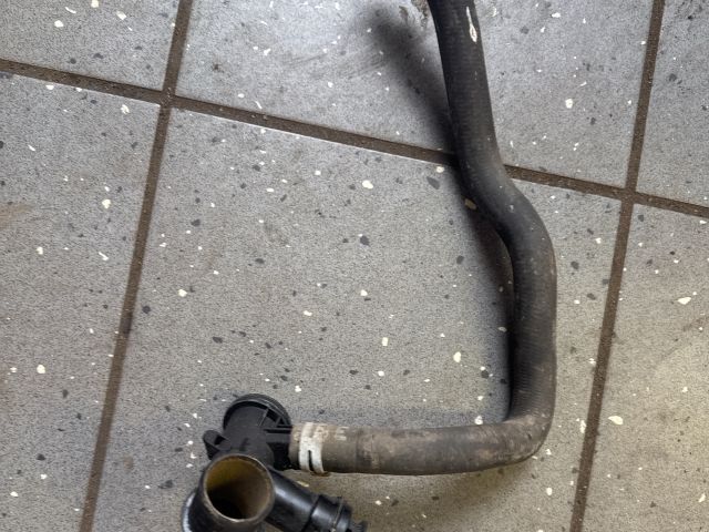 bontott FORD FOCUS III Vízcső