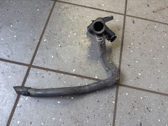 bontott FORD FOCUS III Vízcső