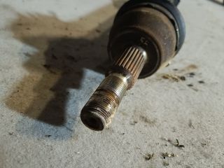 bontott FORD FOCUS III Bal Féltengely