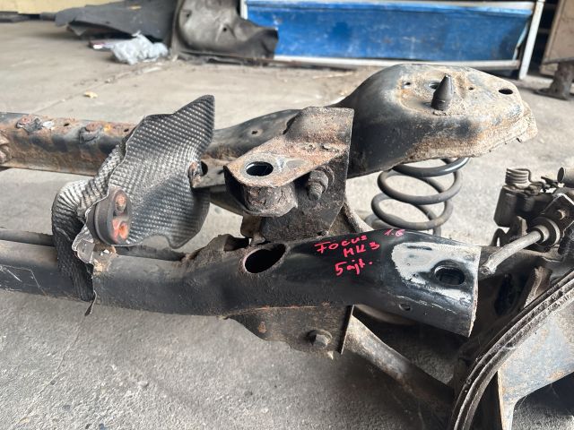 bontott FORD FOCUS III Hátsó Híd (Tárcsafékes)