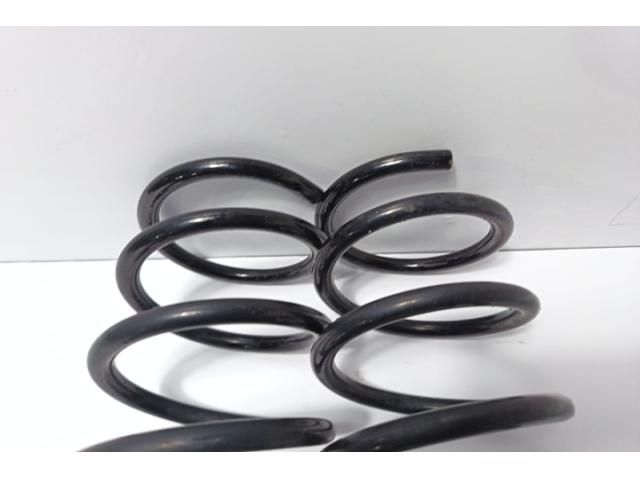 bontott FORD FOCUS III Hátsó Rugó