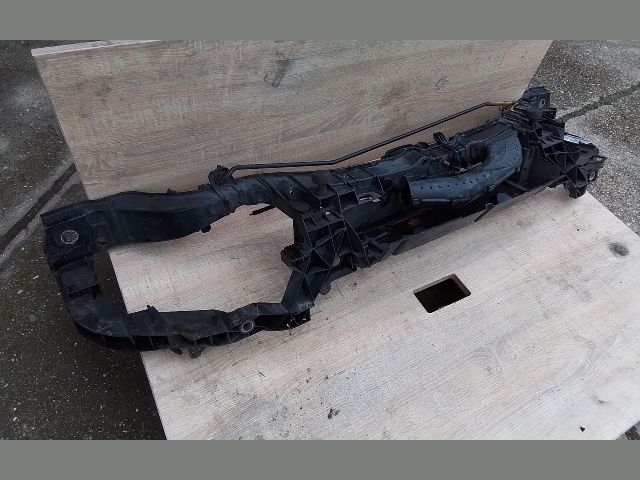 bontott FORD FOCUS III Homlokfal (Üres lemez)