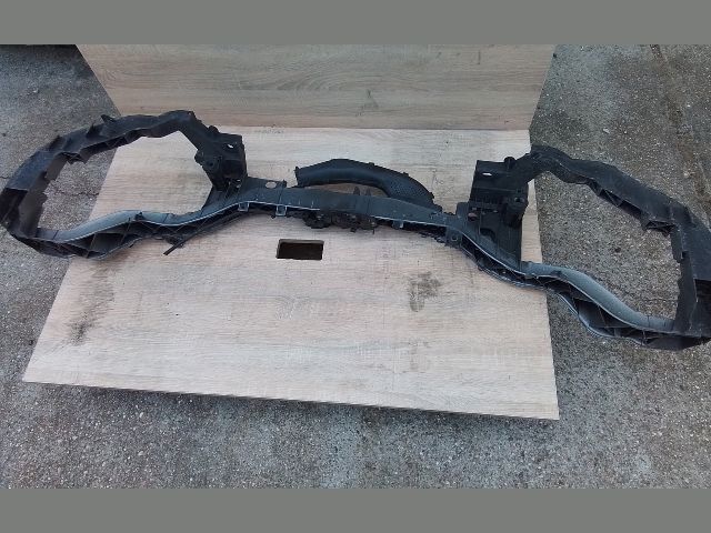 bontott FORD FOCUS III Homlokfal (Üres lemez)