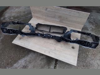 bontott FORD FOCUS III Homlokfal (Üres lemez)