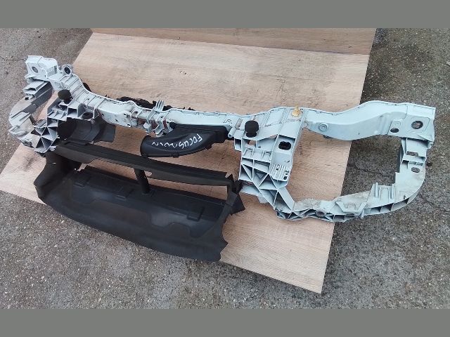 bontott FORD FOCUS III Homlokfal (Üres lemez)