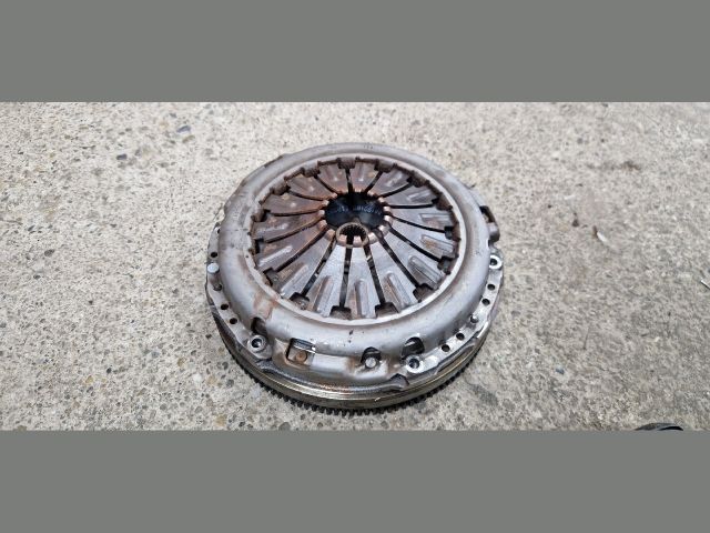 bontott FORD FOCUS III Kettős tömegű Lendkerék