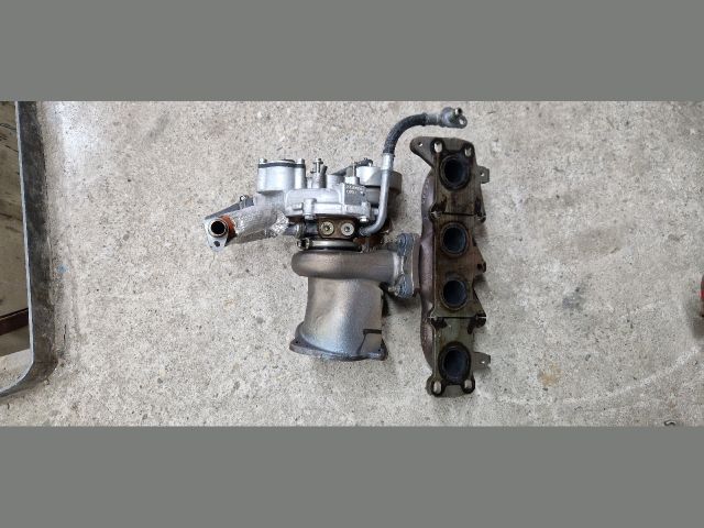 bontott FORD FOCUS III Turbó