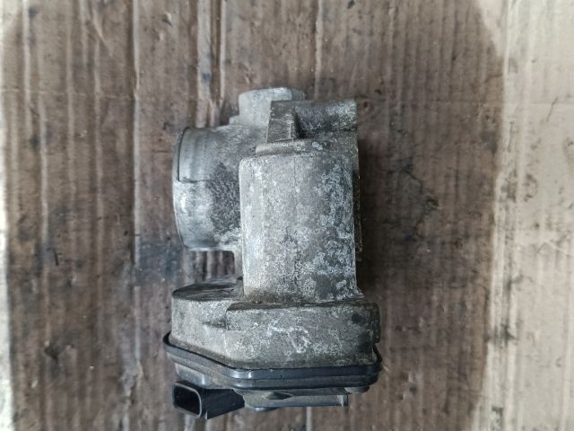 bontott FORD FOCUS III Fojtószelep (Elektromos)