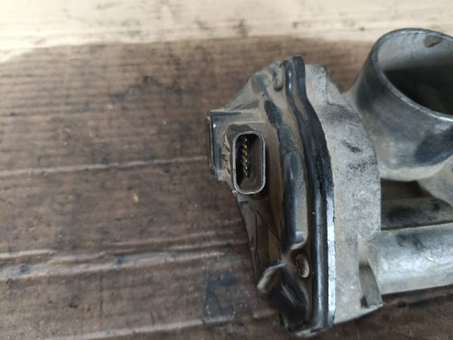 bontott FORD FOCUS III Fojtószelep (Elektromos)