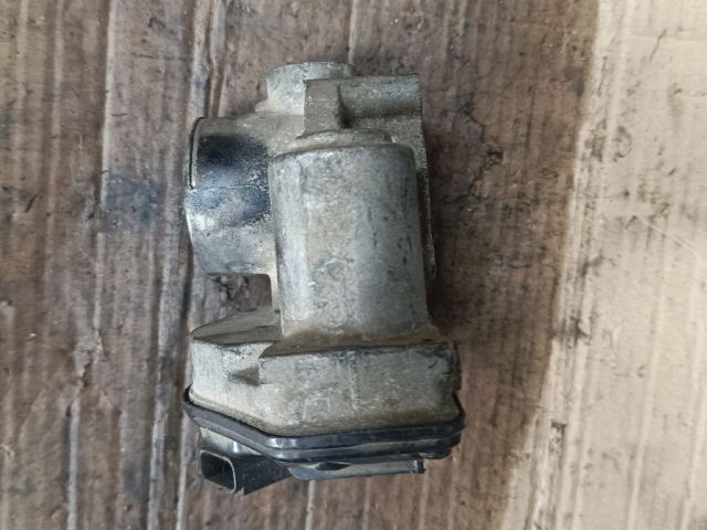 bontott FORD FOCUS III Fojtószelep (Elektromos)