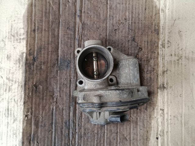 bontott FORD FOCUS III Fojtószelep (Elektromos)