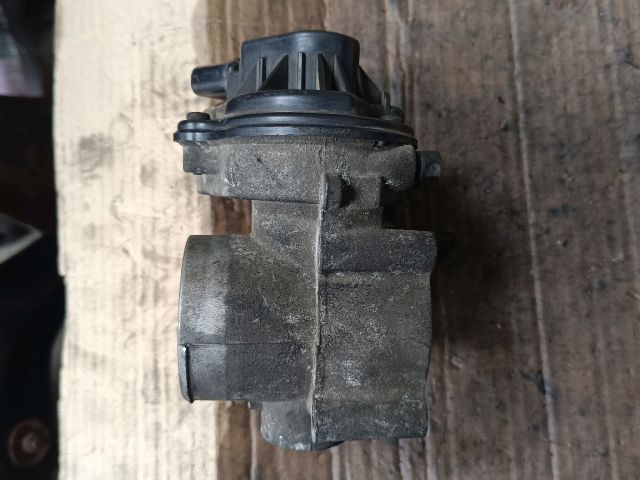 bontott FORD FOCUS III Fojtószelep (Elektromos)