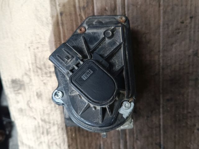 bontott FORD FOCUS III Fojtószelep (Elektromos)