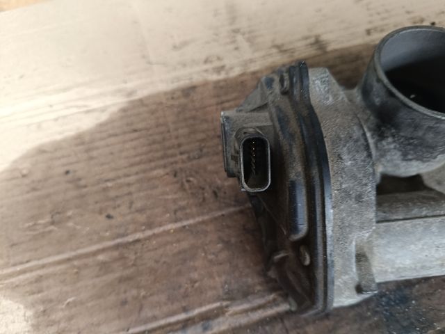 bontott FORD FOCUS III Fojtószelep (Elektromos)