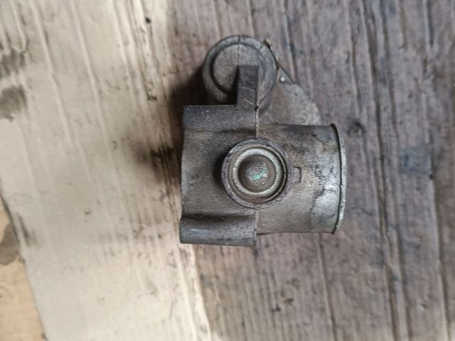 bontott FORD FOCUS III Fojtószelep (Elektromos)