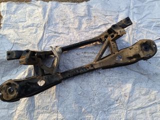 bontott FORD FOCUS III Hátsó Bölcső