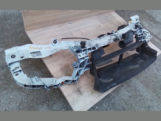 bontott FORD FOCUS III Homlokfal (Üres lemez)