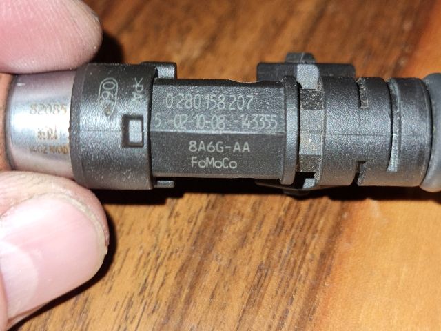 bontott FORD FOCUS III Porlasztó (1 db)