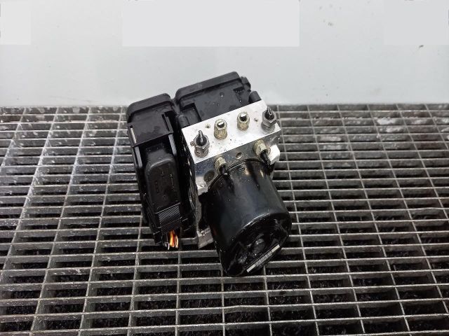 bontott FORD FOCUS III ABS Kocka