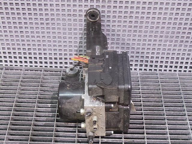 bontott FORD FOCUS III ABS Kocka