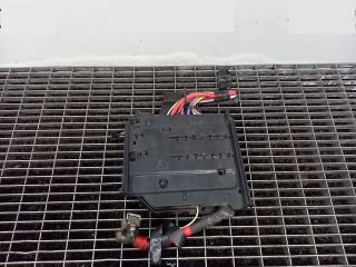 bontott FORD FOCUS III Biztosítéktábla Motortér