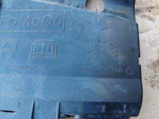 bontott FORD FOCUS III Biztosítéktábla Motortér