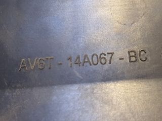 bontott FORD FOCUS III Biztosítéktábla Motortér