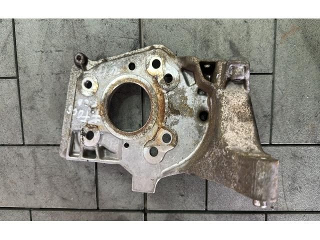 bontott FORD FOCUS III Adagoló Tartó Bak