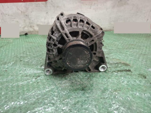 bontott FORD FOCUS III Generátor